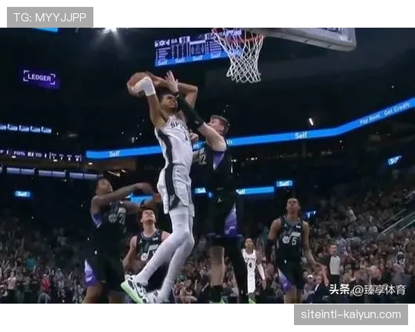 掘金与马刺胜负差仅一场 西部第二争夺战陷入胶着 掘金与马刺胜负差仅一场 西部第二争夺战陷入胶着